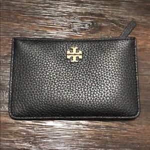 A new holder wallet